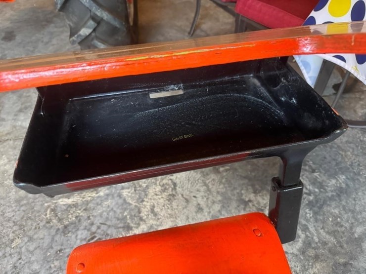 allis-chalmers-painted-school-desk-image-5