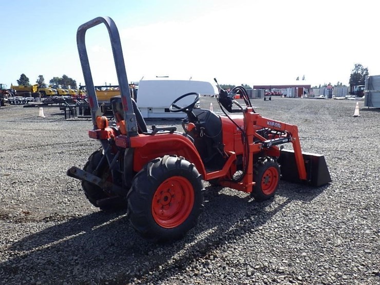 2005-kubota-b7510-image-5