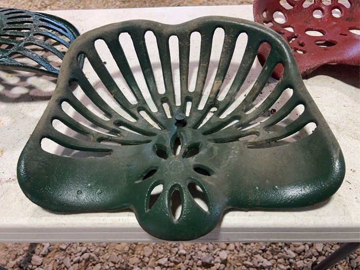(3)-cast-iron-seats-image-7