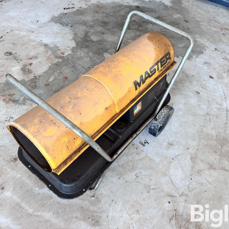 Master 110,000 BTU Kerosene Heater