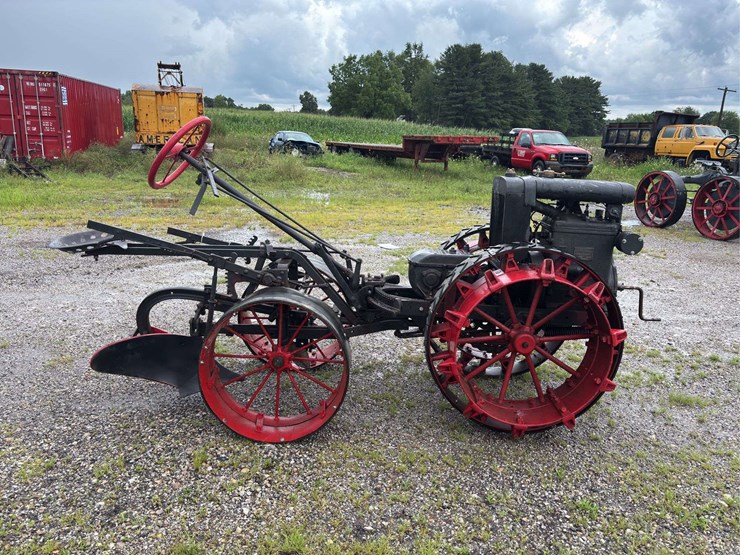 centaur-model-g-6-12-plow-image-6