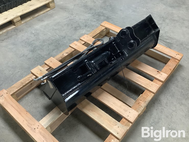 40”-mini-excavator-tilt-bucket-image-5