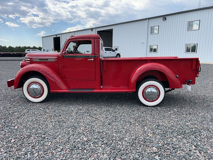 1948-diamond-t-201-one-ton-pickup-image-6
