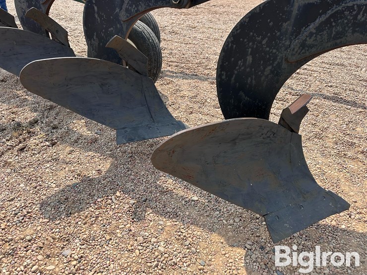 baker-12-16”-12-bottom-land-plow-image-16