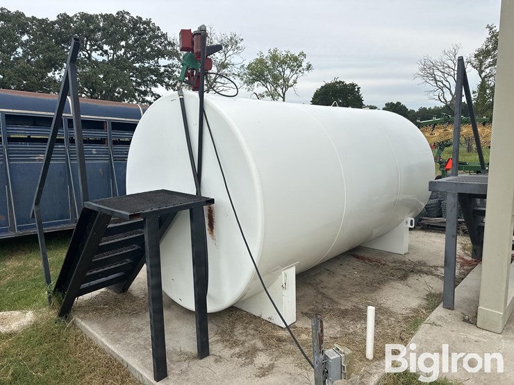 2000-gallon-fuel-tank-image-1