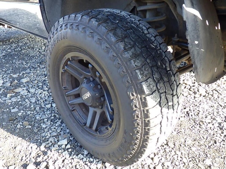 2001-dodge-2500-image-14