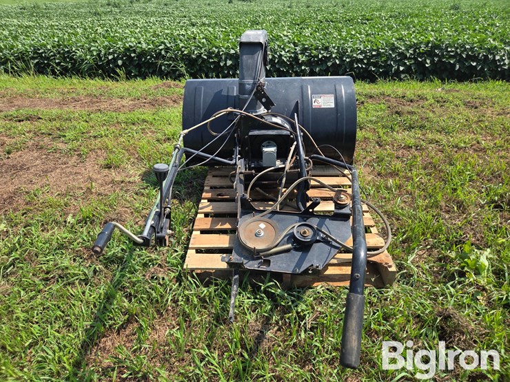 john-deere-318-image-6