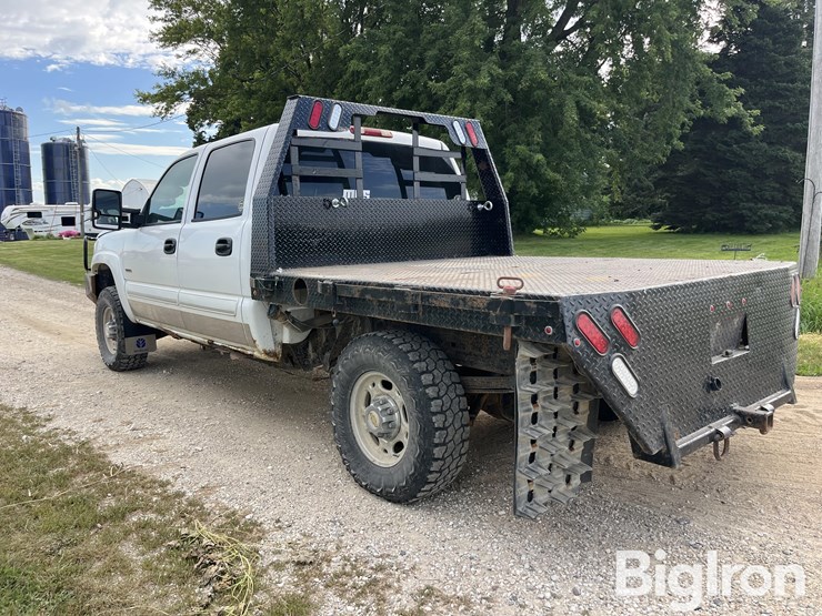 2004-chevrolet-silverado-2500-image-7
