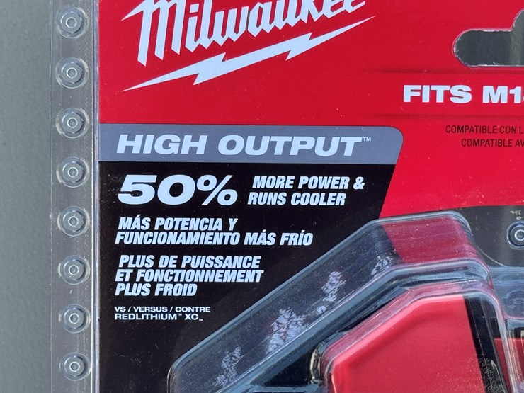 #1011-•-milwaukee-m18™-redlithium™-high-output™-xc6.0-battery-pack-(2-pk)-48-11-1862-image-2