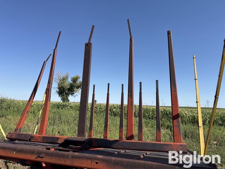new-holland-1033-image-19