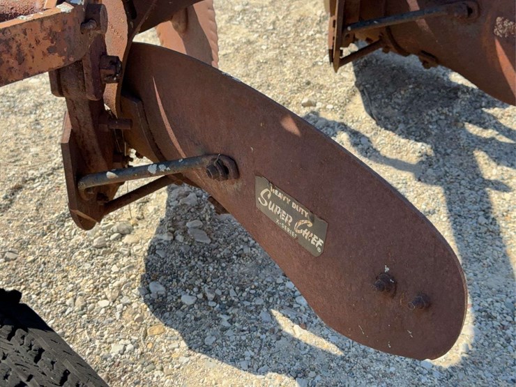 4-bottom-plow-image-11