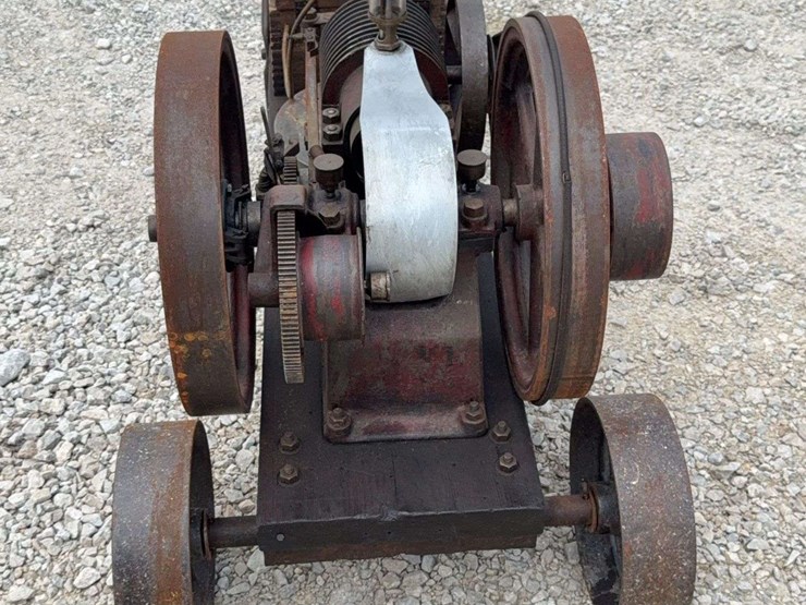 international-tom-thumb-engine-image-7