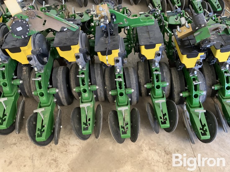 john-deere-5-image-16