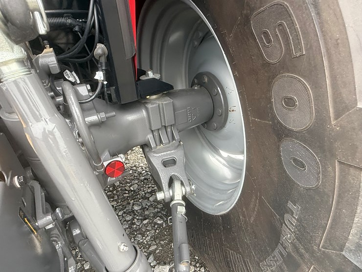 2022-massey-ferguson-4710-image-40