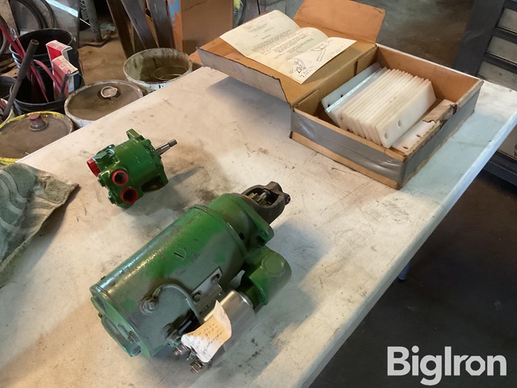 john-deere-24-image-3