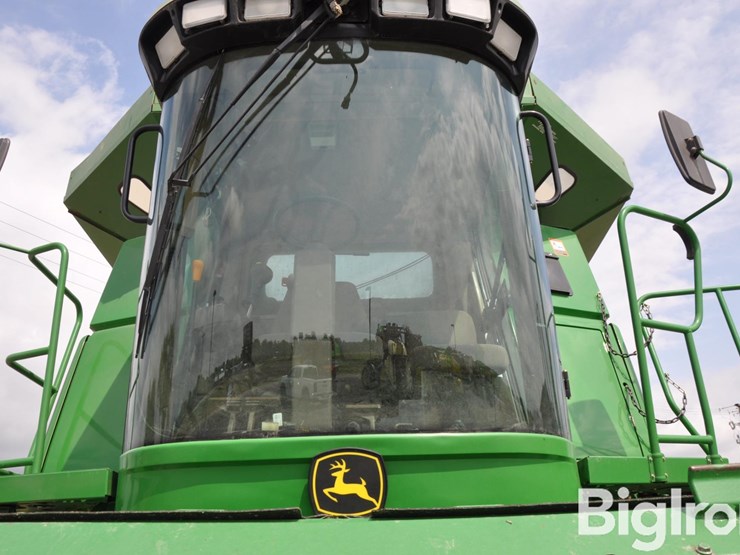 2005-john-deere-9660-sts-image-12