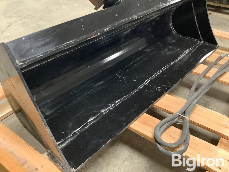 40”-mini-excavator-tilt-bucket-image-14