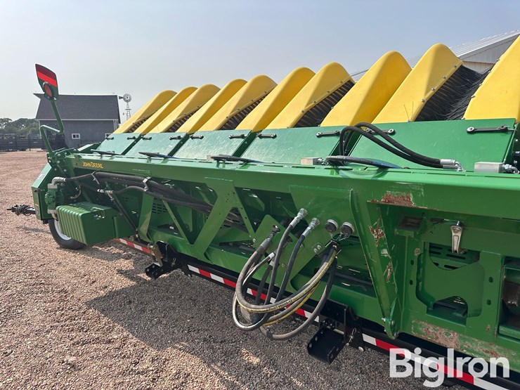2022-john-deere-sh12r-12r-cotton-stripper-header-w/harvest-ag-trailer-image-15