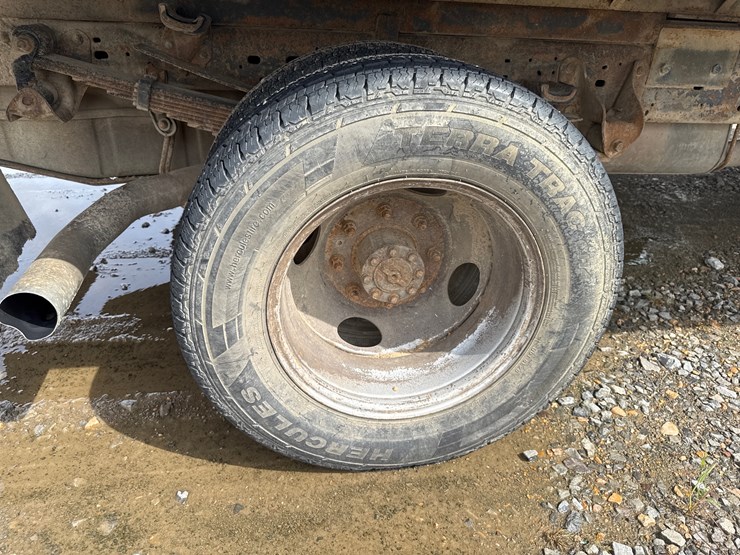 2005-ford-f350-image-19