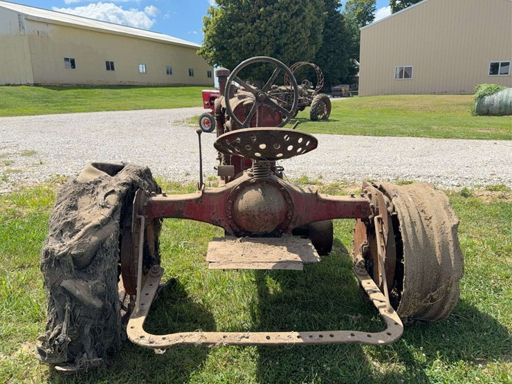 farmall-f-20-image-5