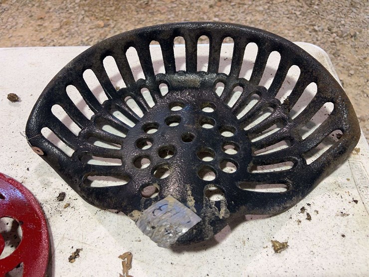 (3)-cast-iron-seats-image-12