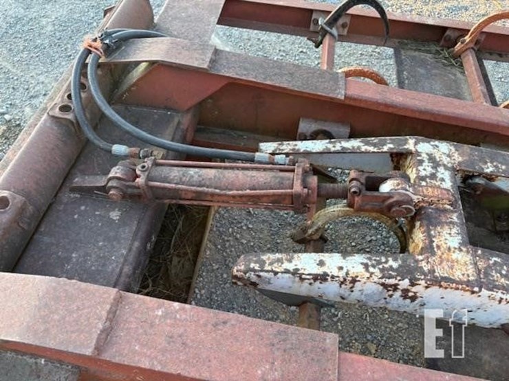 hoelscher-100-square-bale-grapple-image-7