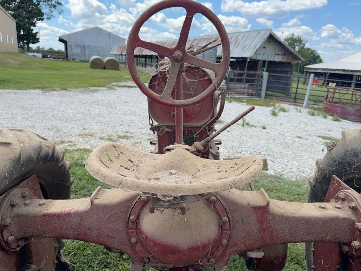 farmall-f-20-image-16