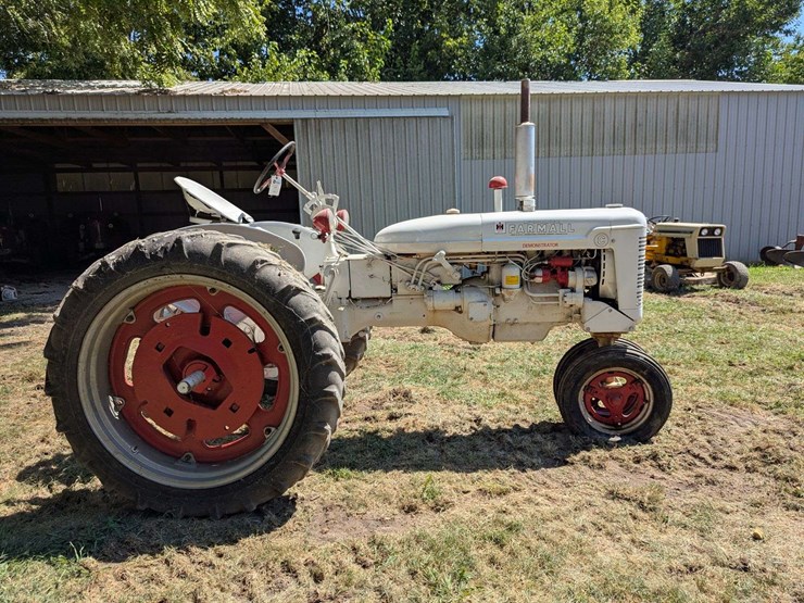 mccormick-farmall-c-demonstrator-image-8