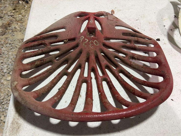 (3)-cast-iron-seats-image-13
