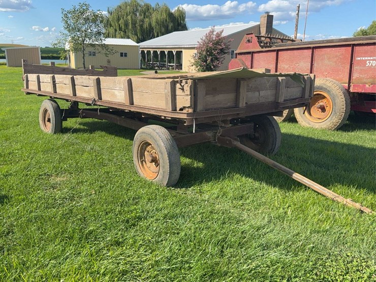 hay-wagon-image-1