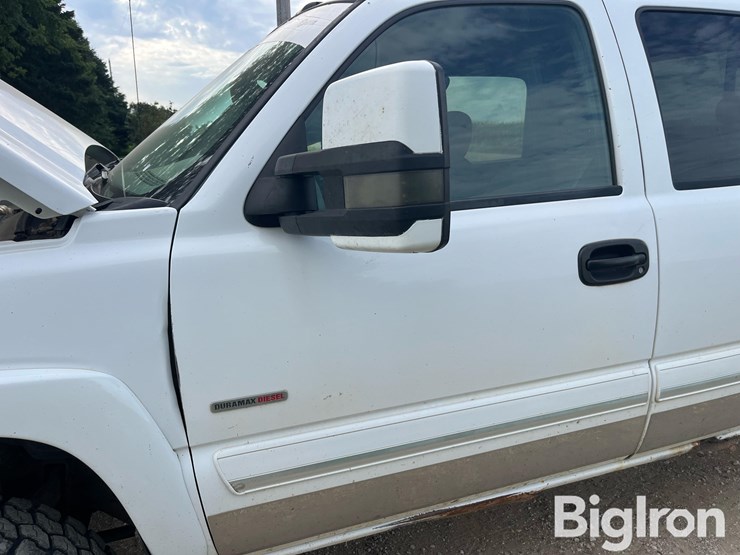 2004-chevrolet-silverado-2500-image-13
