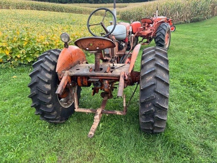 allis-chalmers-ca-tractor-image-3