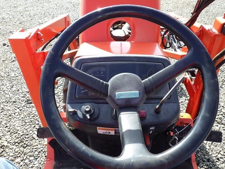 2005-kubota-b7510-image-19