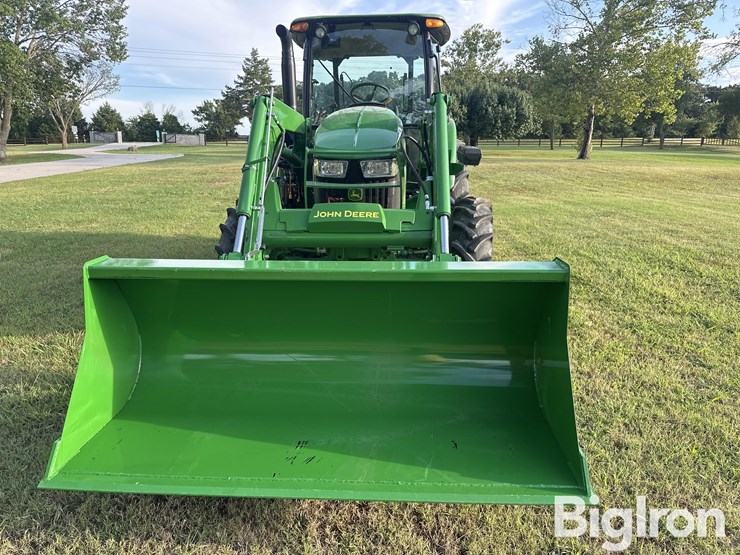 2024-john-deere-5100e-image-2