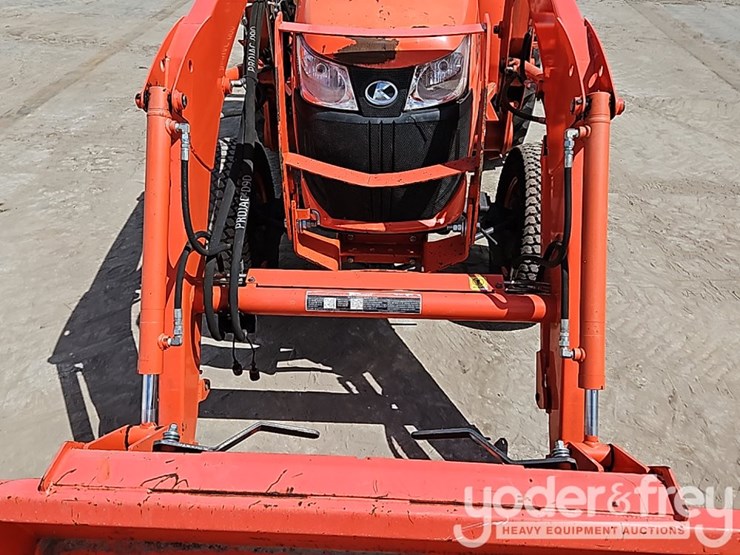 2019-kubota-l3901-image-13
