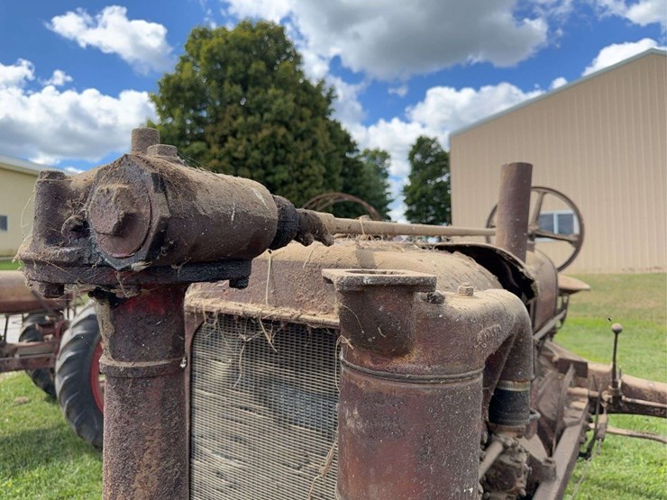 farmall-f-20-image-45