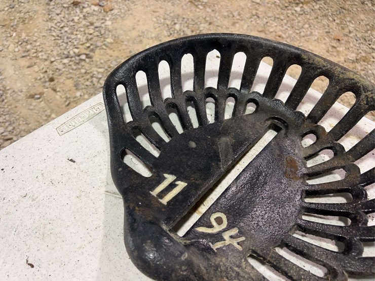 (3)-cast-iron-seats-image-3