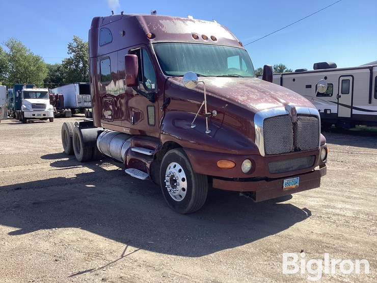 2007-kenworth-t2000-image-3