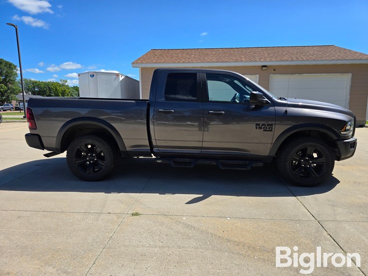 2021-ram-1500-classic-image-4