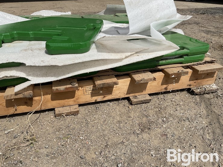 john-deere-12-image-12