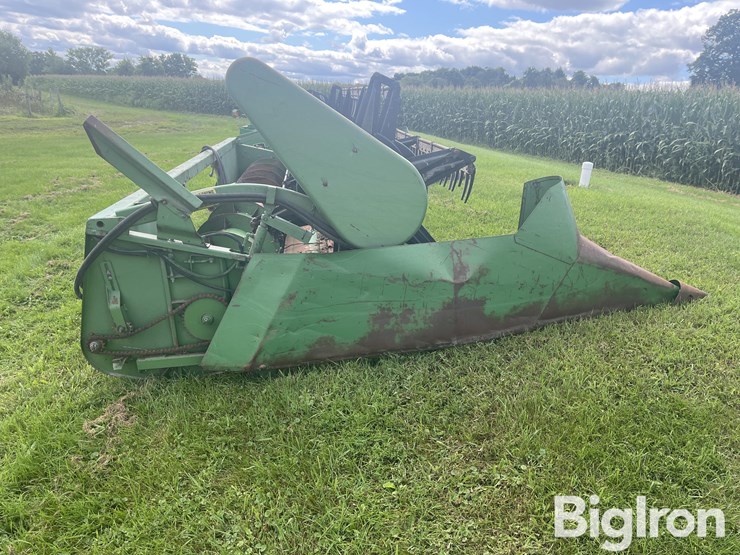 john-deere-216-image-4