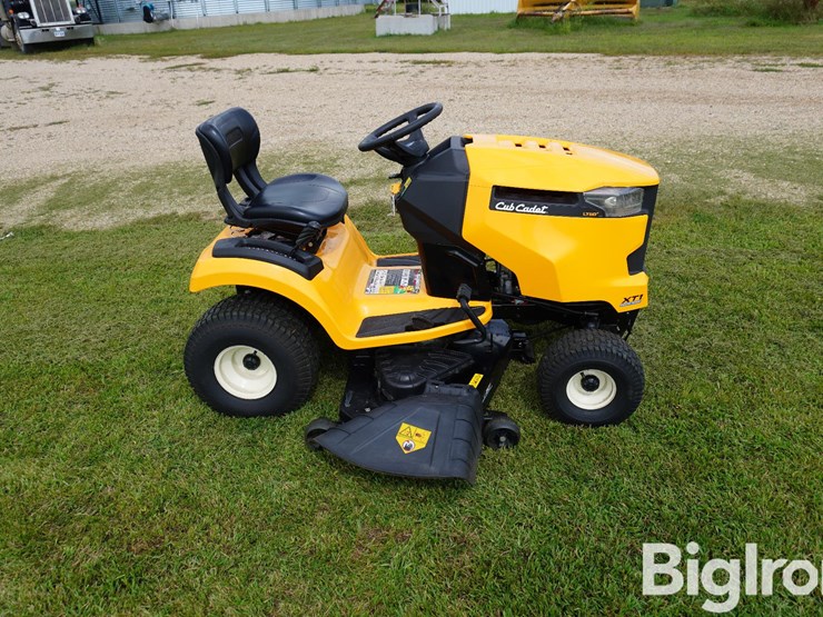 2019-cub-cadet-lt50-50"-lawn-tractor-image-4