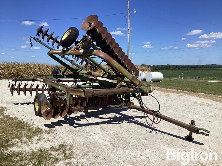 1978-john-deere-220-image-3
