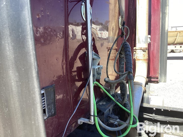 2007-kenworth-t2000-image-17