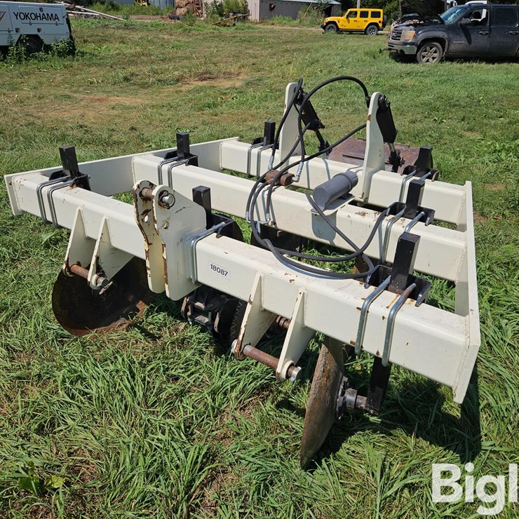 PATRIOT PIVOT TRACK CLOSER