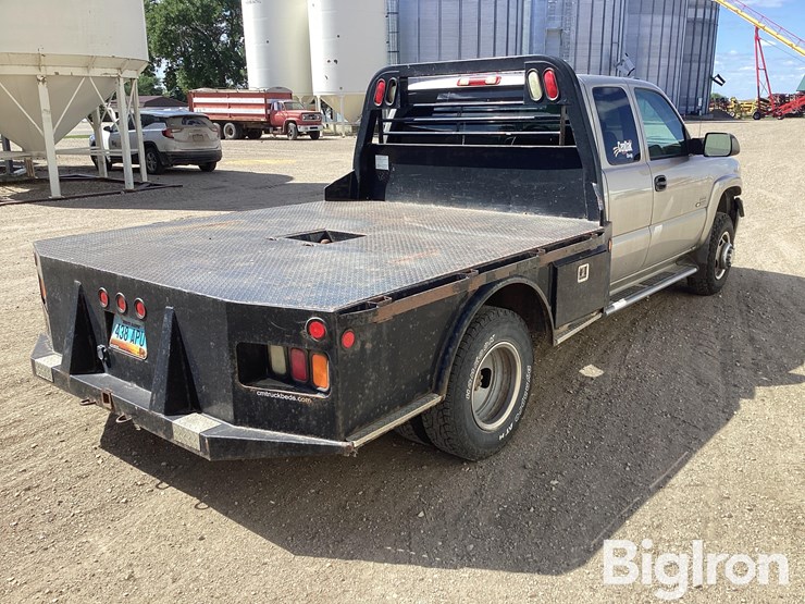 2001-chevrolet-silverado-3500-image-5
