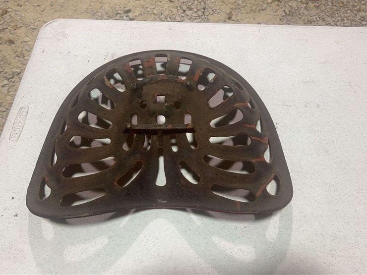 crown-seat-image-5