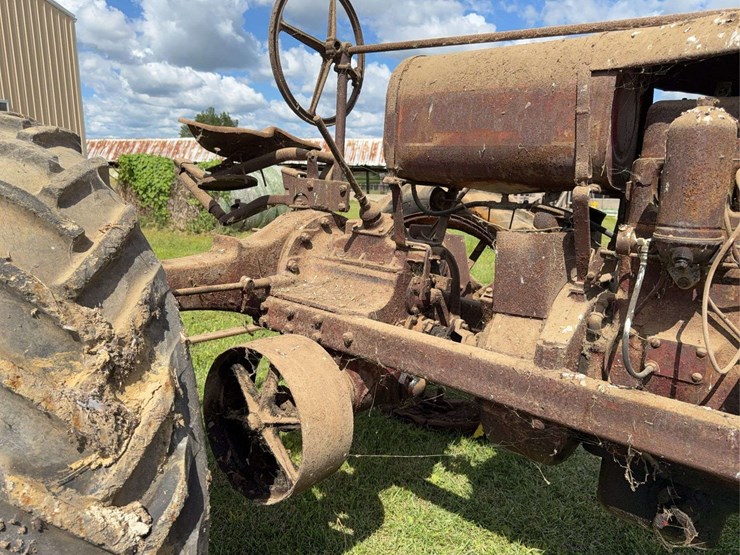 farmall-f-20-image-31