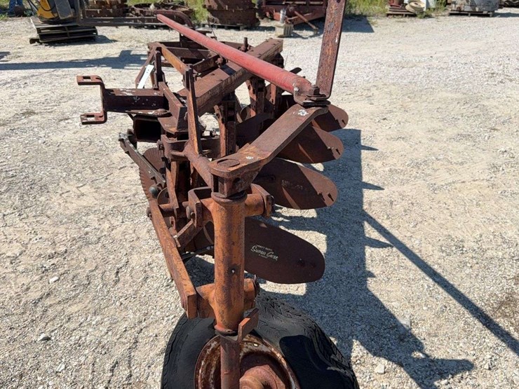 4-bottom-plow-image-9