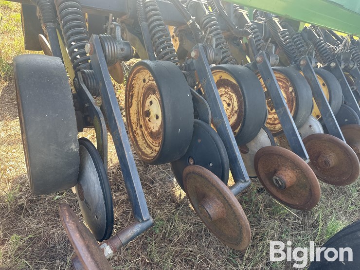 john-deere-750-image-19